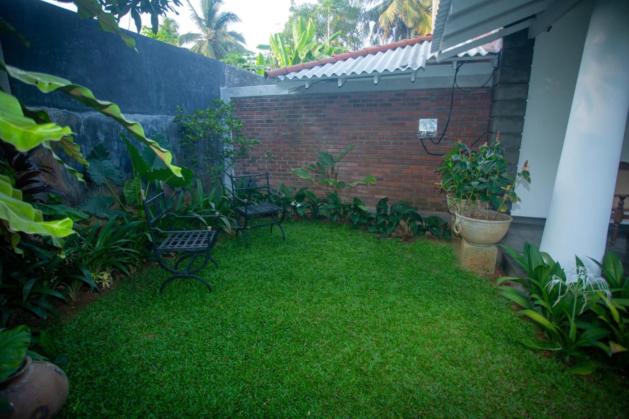Dhyana Villa 安伯朗戈德 外观 照片