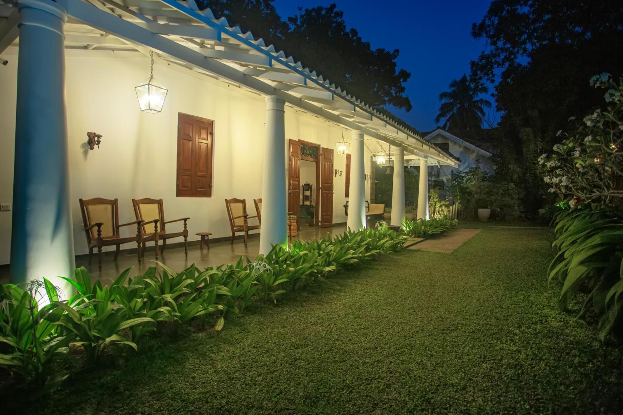 Dhyana Villa 安伯朗戈德 外观 照片