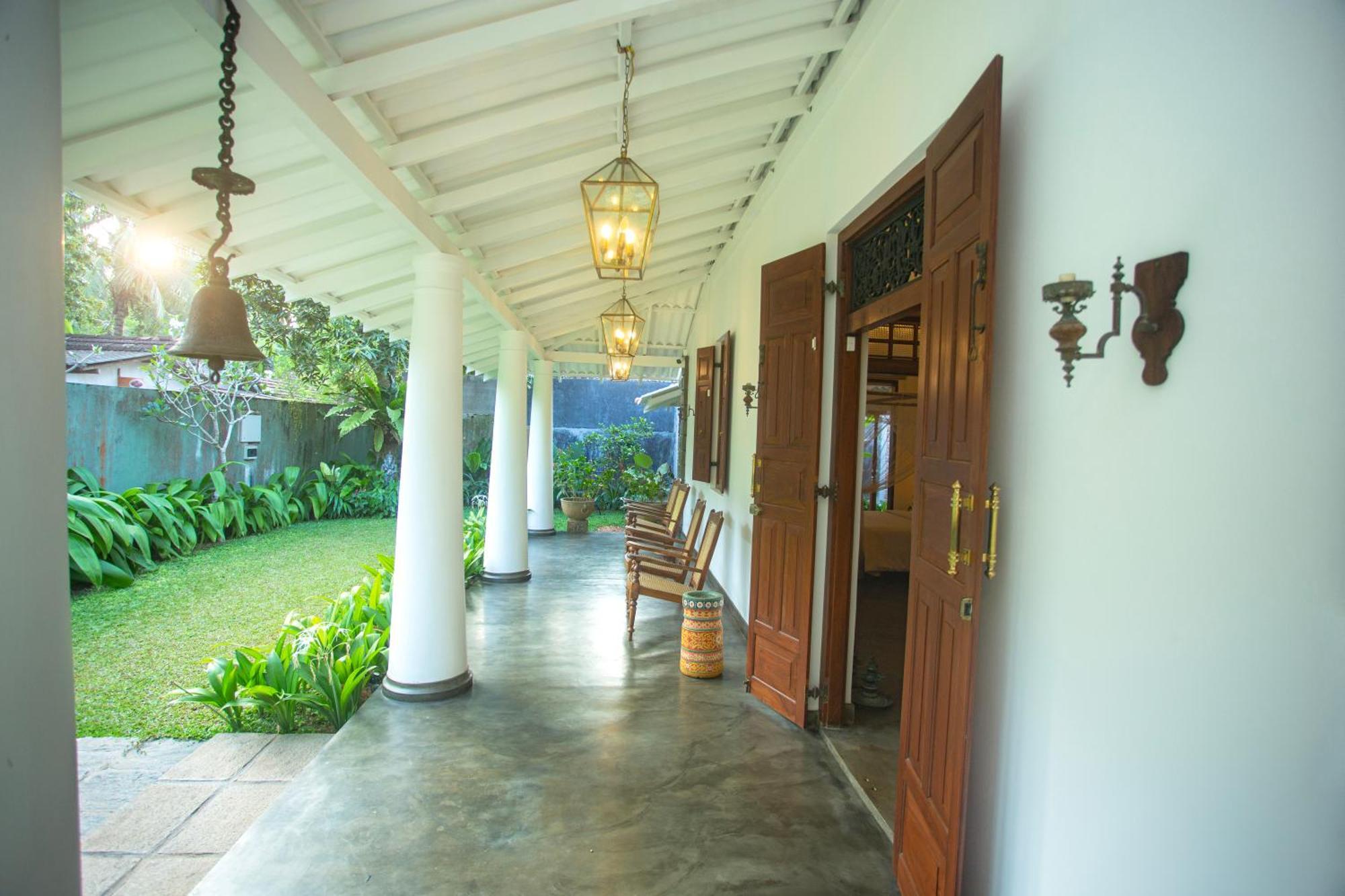 Dhyana Villa 安伯朗戈德 外观 照片