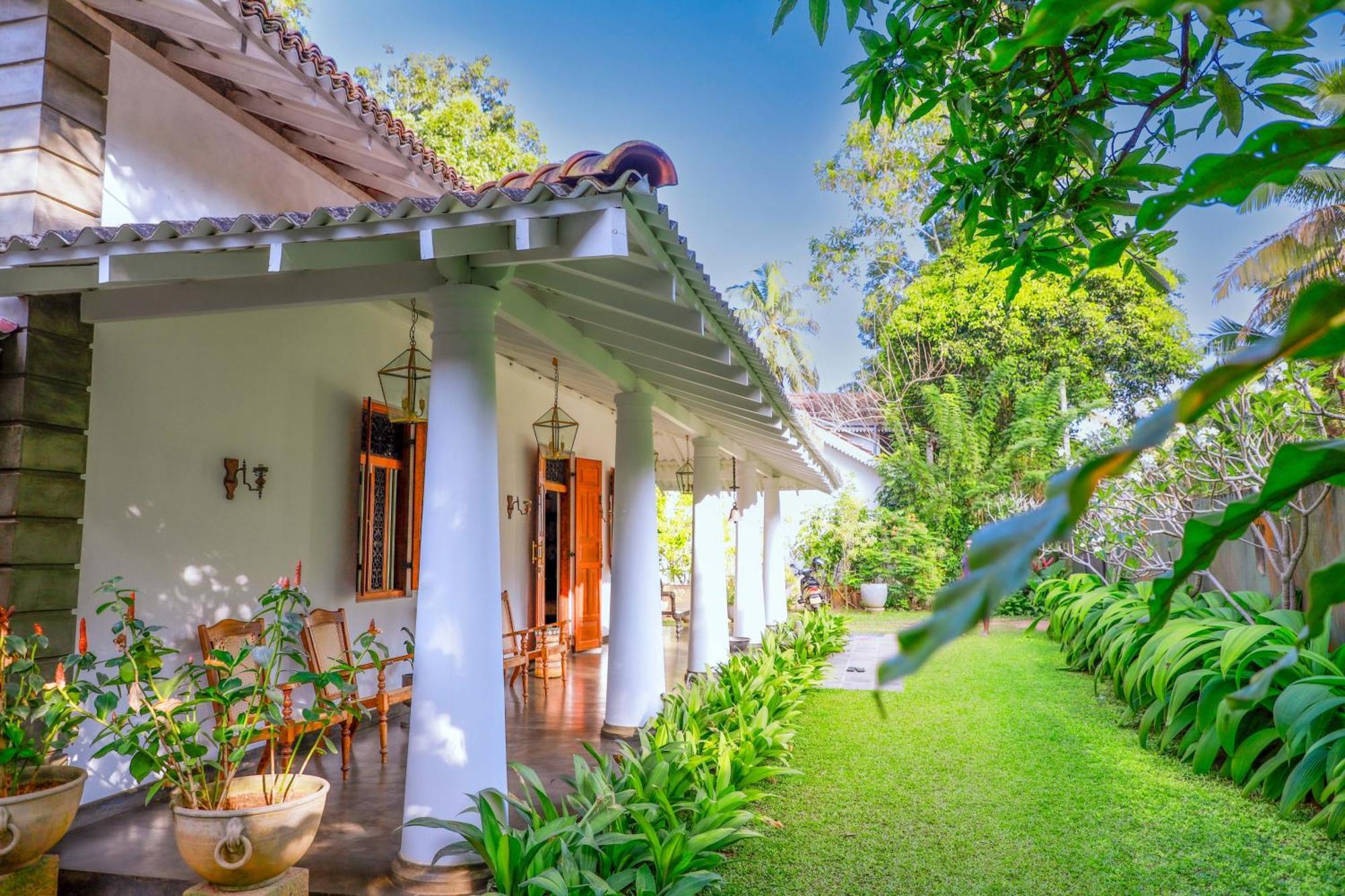 Dhyana Villa 安伯朗戈德 外观 照片
