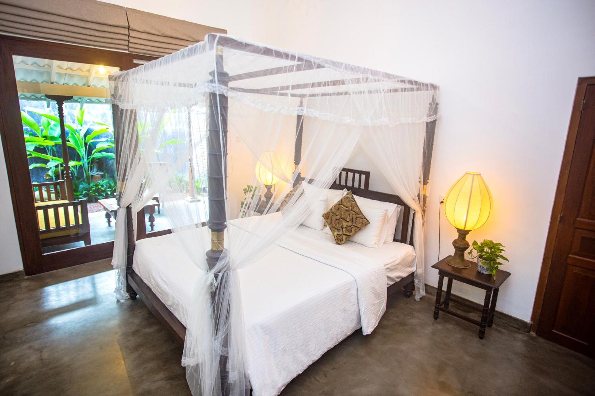 Dhyana Villa 安伯朗戈德 外观 照片