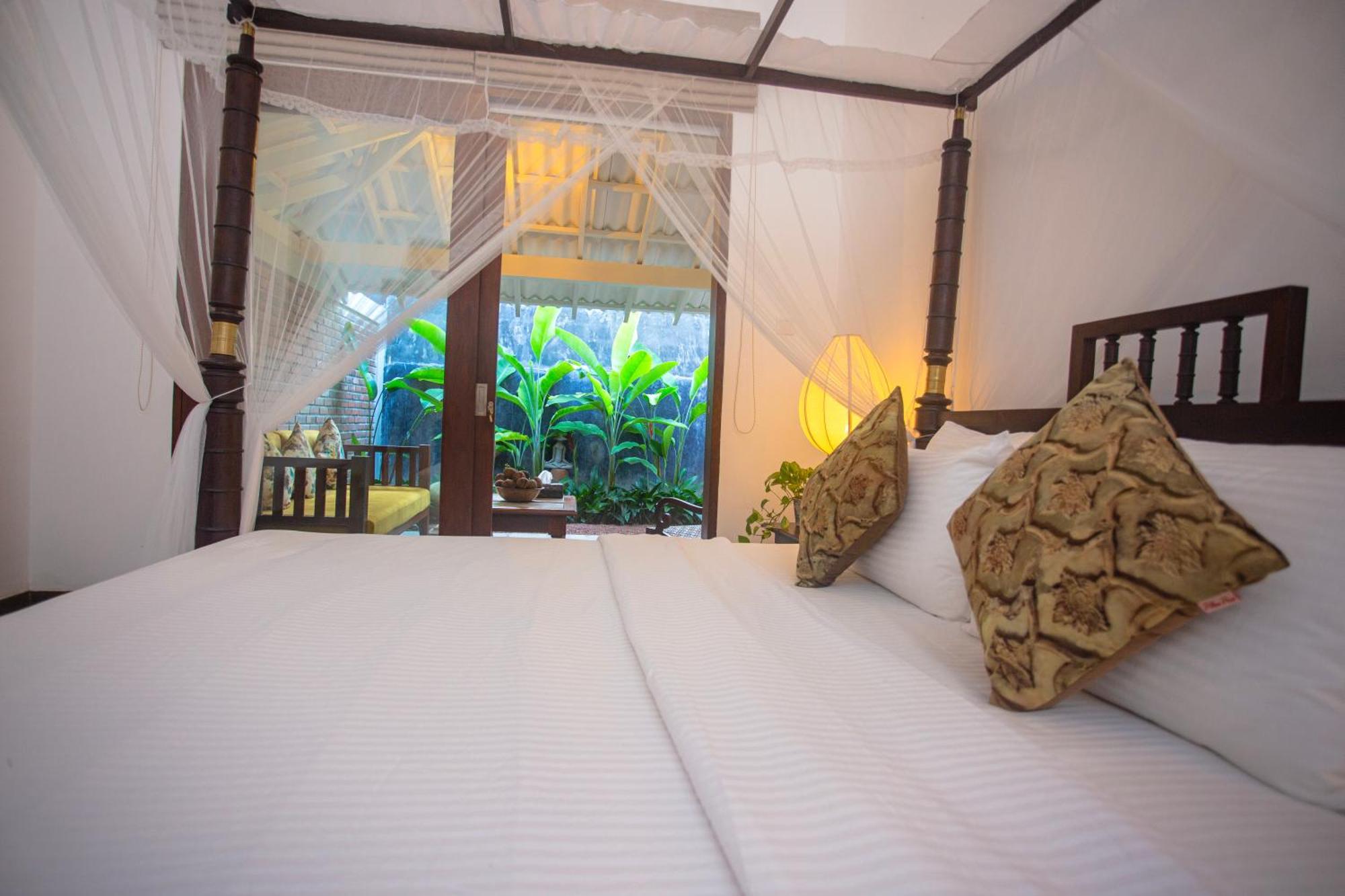 Dhyana Villa 安伯朗戈德 外观 照片